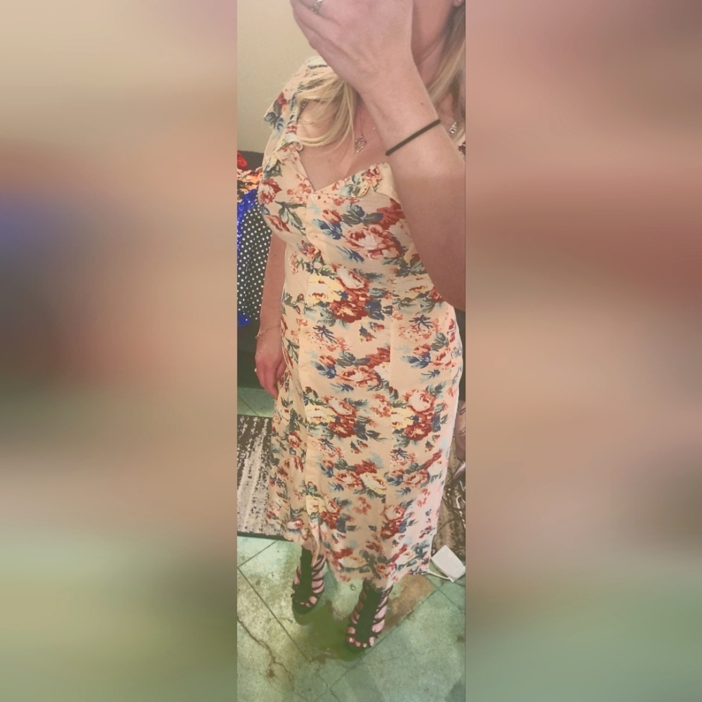 NWT Available By Angela Fashion Floral Maxi Dress Size Small